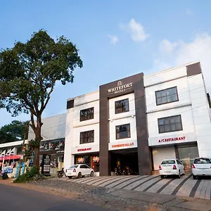 Oyo 9404 White Fort 3*, Mananthavady India