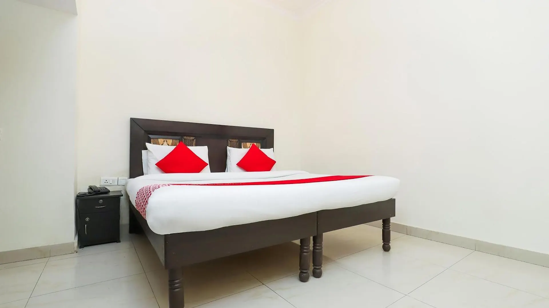 ***  Hotel O Shiv Shakti Inn Near Kamal Cinema New Delhi India